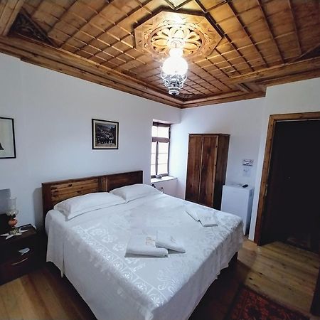 Guest House J.Prifti Berati Exterior foto