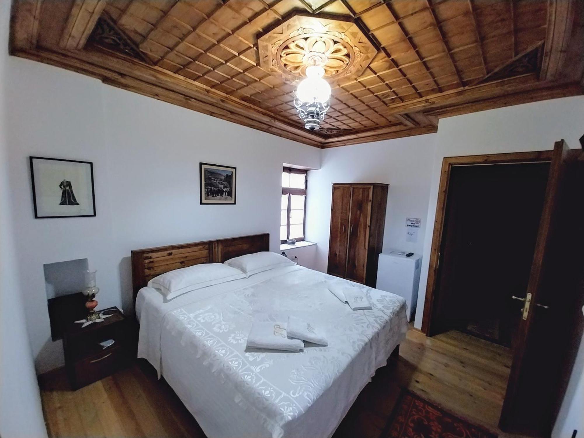 Guest House J.Prifti Berati Exterior foto